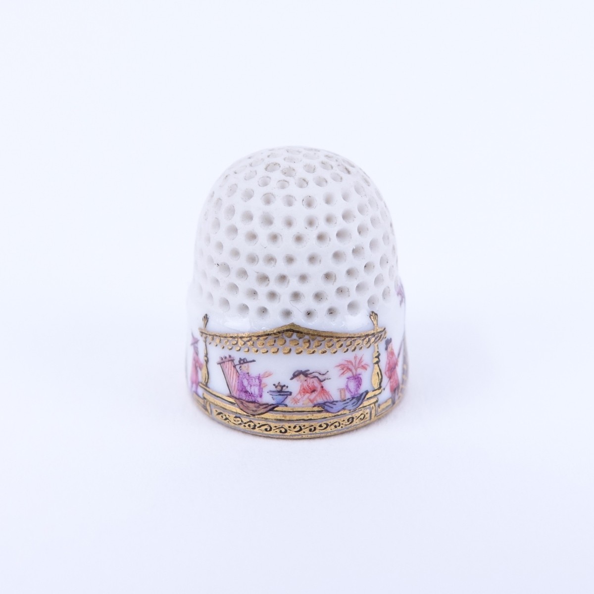 Mid 18C Meissen Porcelain Thimble Chinoiserie scen