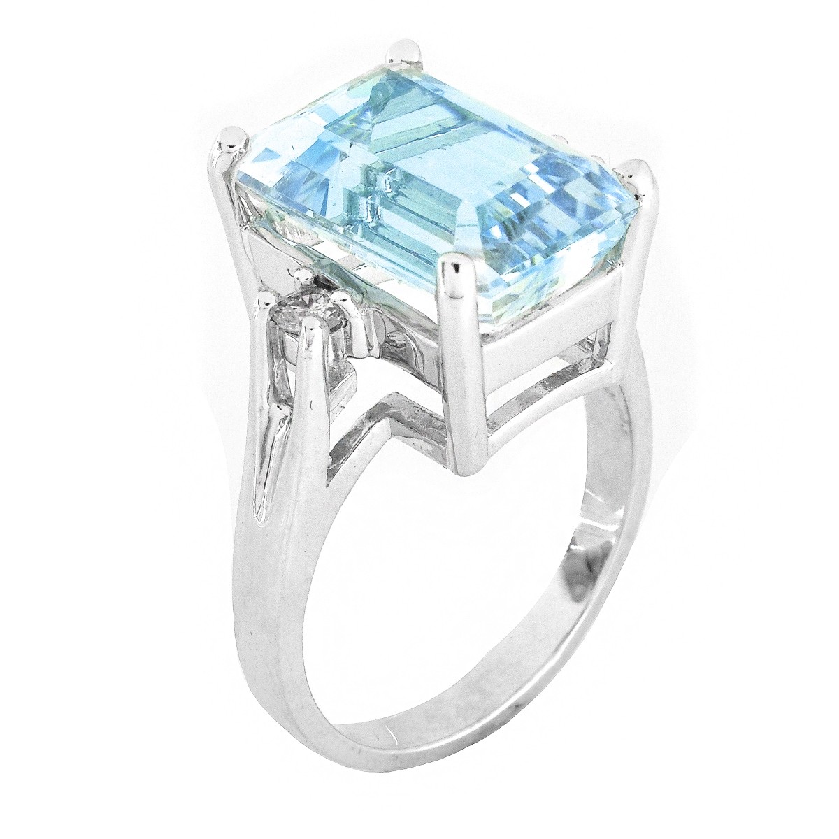 Aquamarine, Diamond and 14K Gold Ring