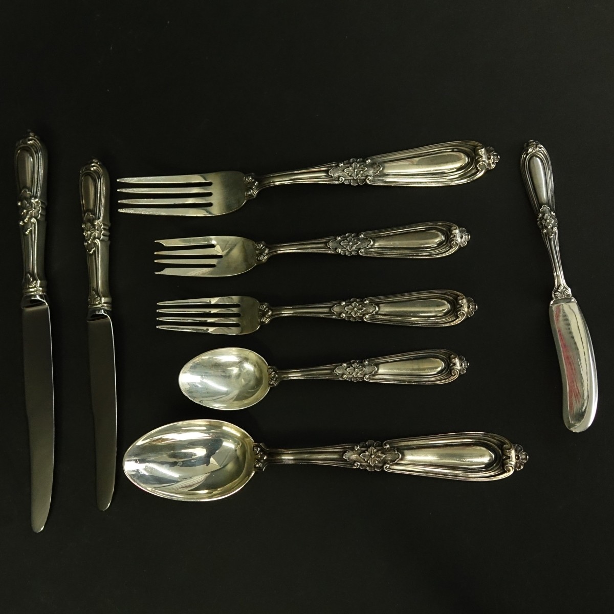 96 Pieces Buccellati Esteval Flatware