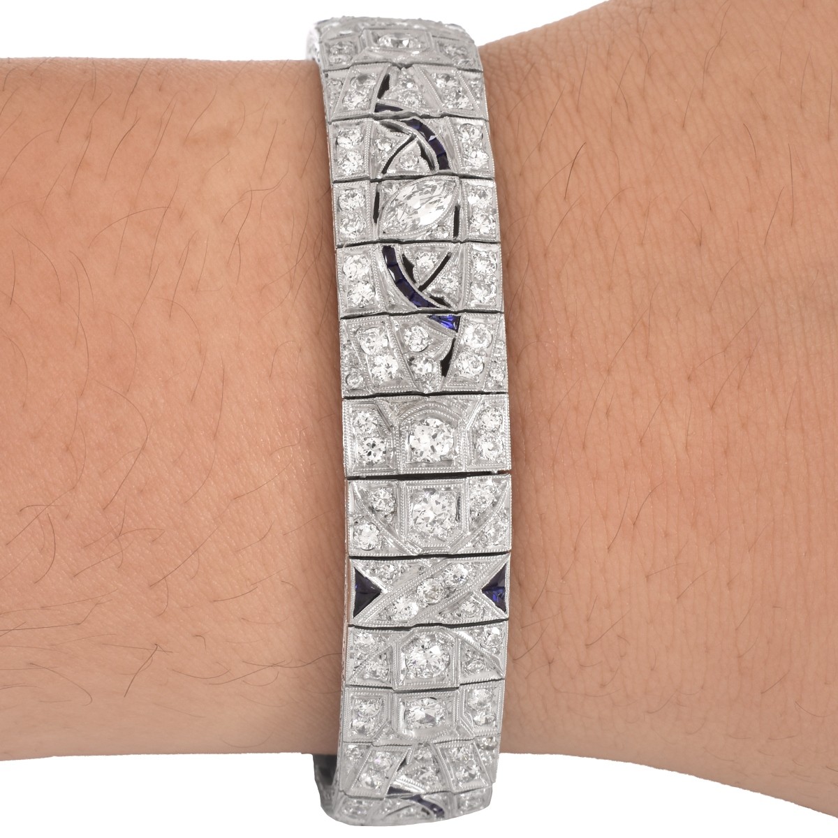 Art Deco 7.75 Carat Diamond and Platinum Bracelet