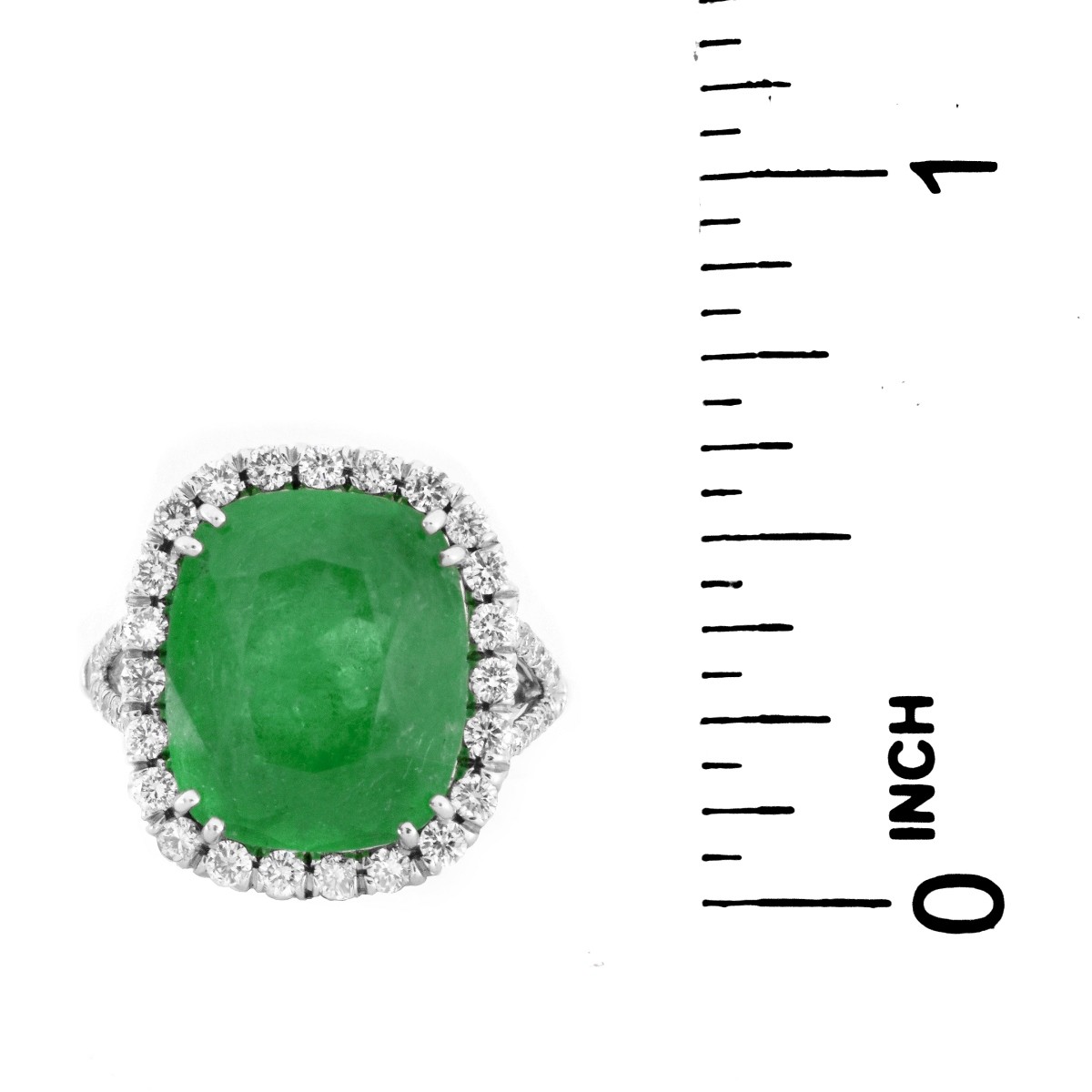 9.0ct Colombian Emerald and 18K Ring