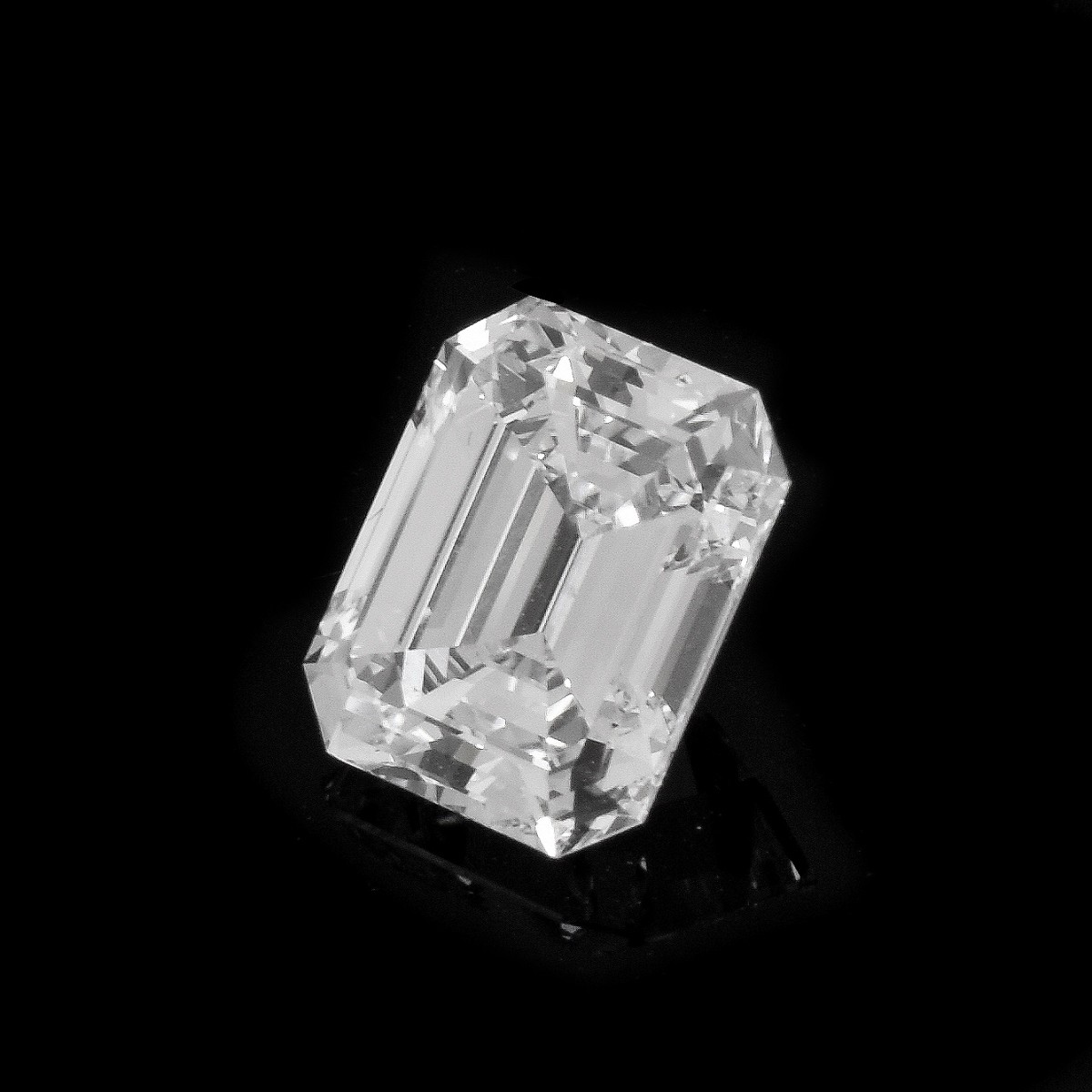 GIA 2.58ct Emerald Cut Diamond