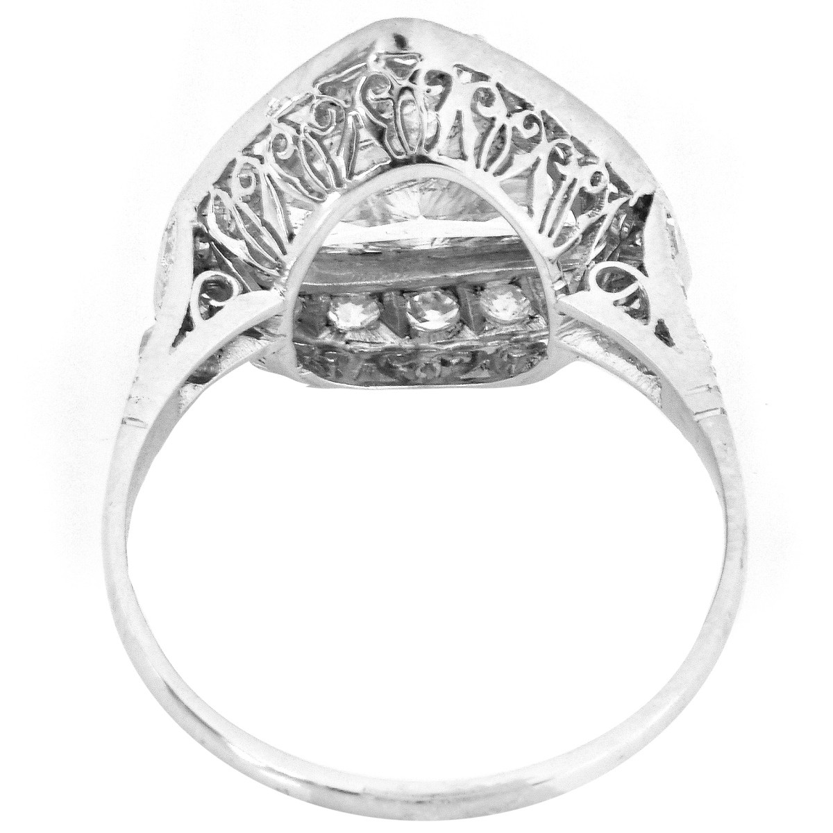 4.12ct TW Diamond and Platinum Riing