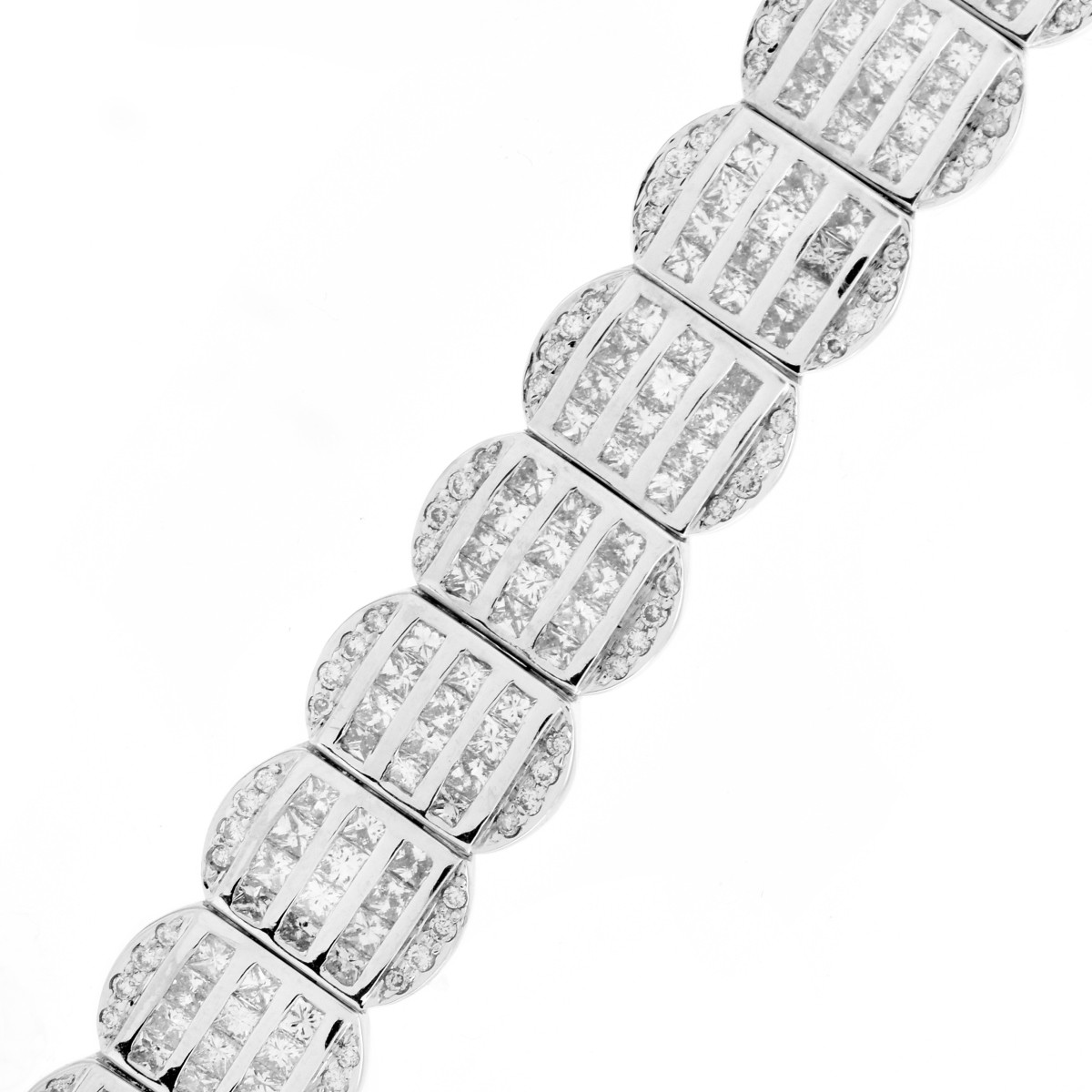 13.50ct Diamond and 18K Gold Bracelet