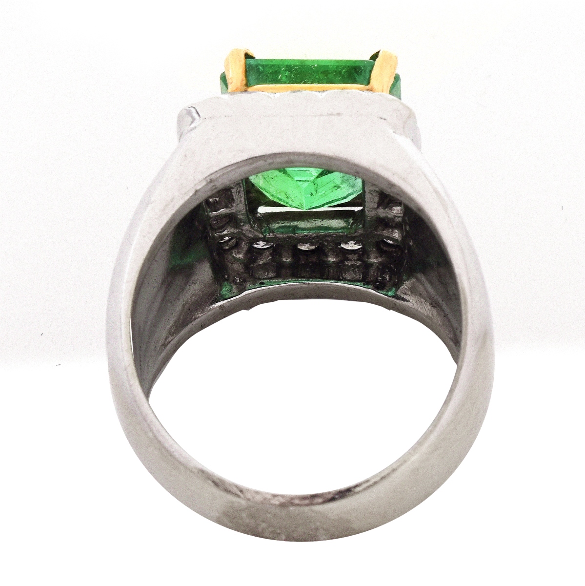 GAL 6.0 Carat Emerald, Diamond and 18K Ring