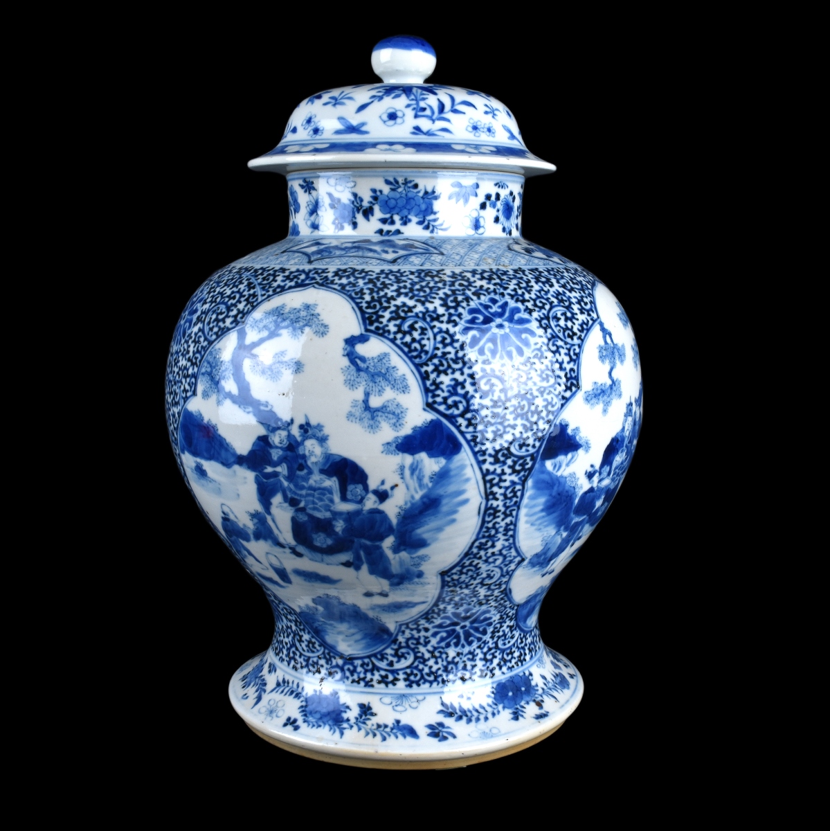 Pair of Chinese Blue and White Porcelain Jars