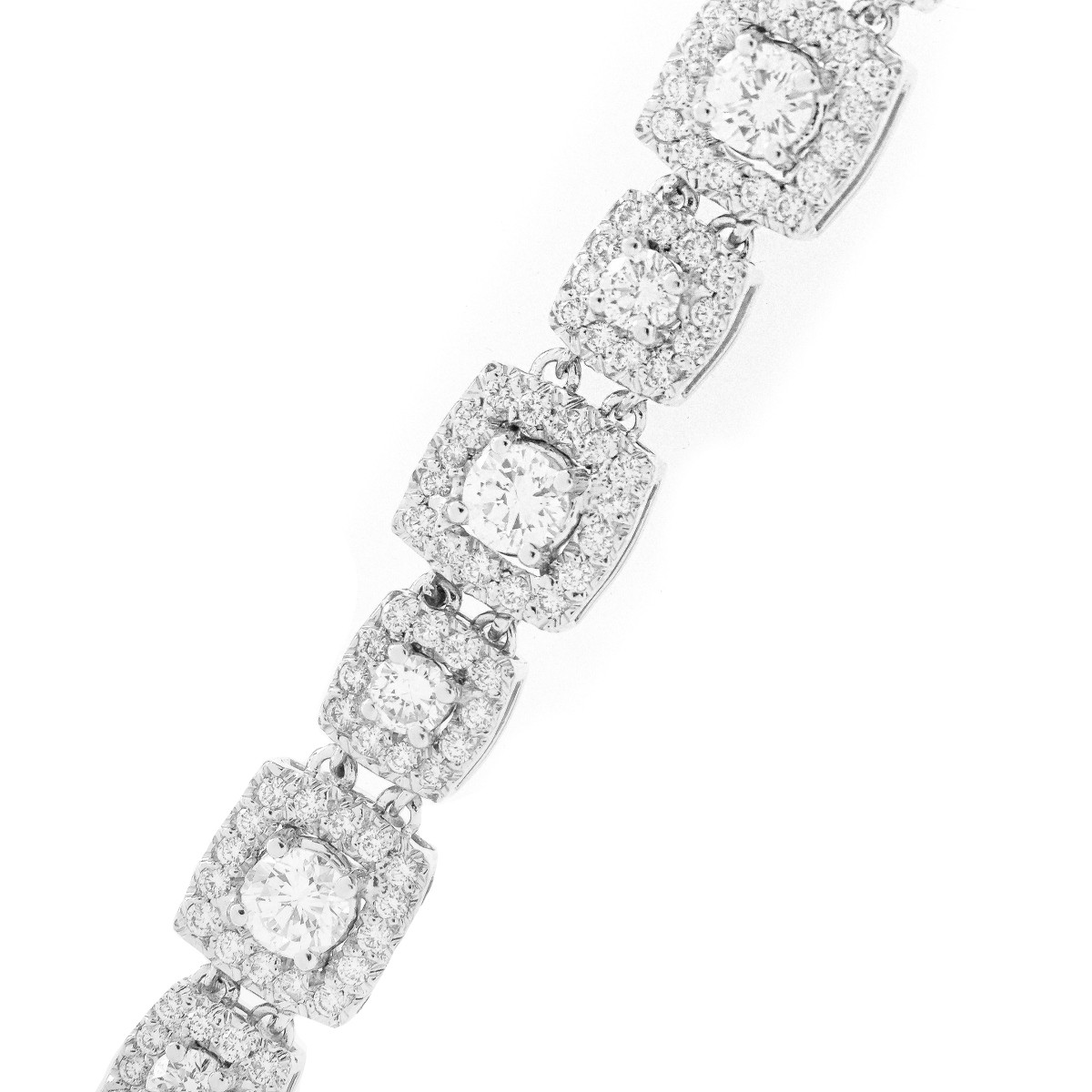 8.20ct TW Diamond and 18K Bracelet