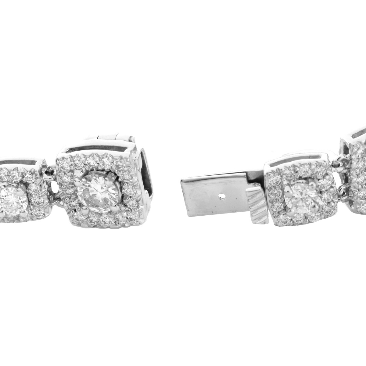 8.20ct TW Diamond and 18K Bracelet