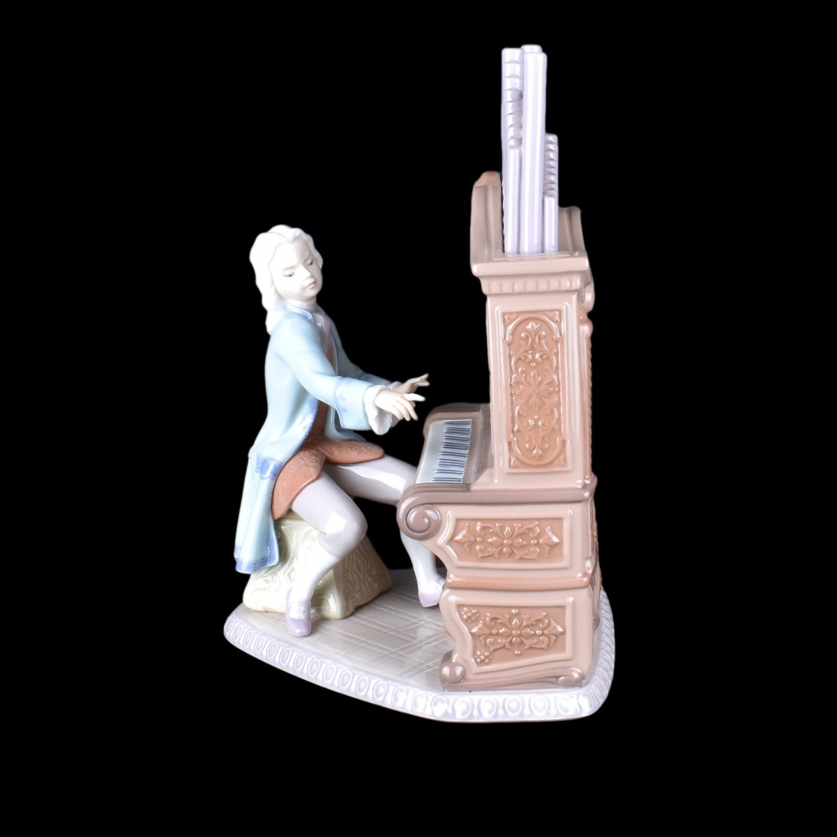 Lladro Figurine