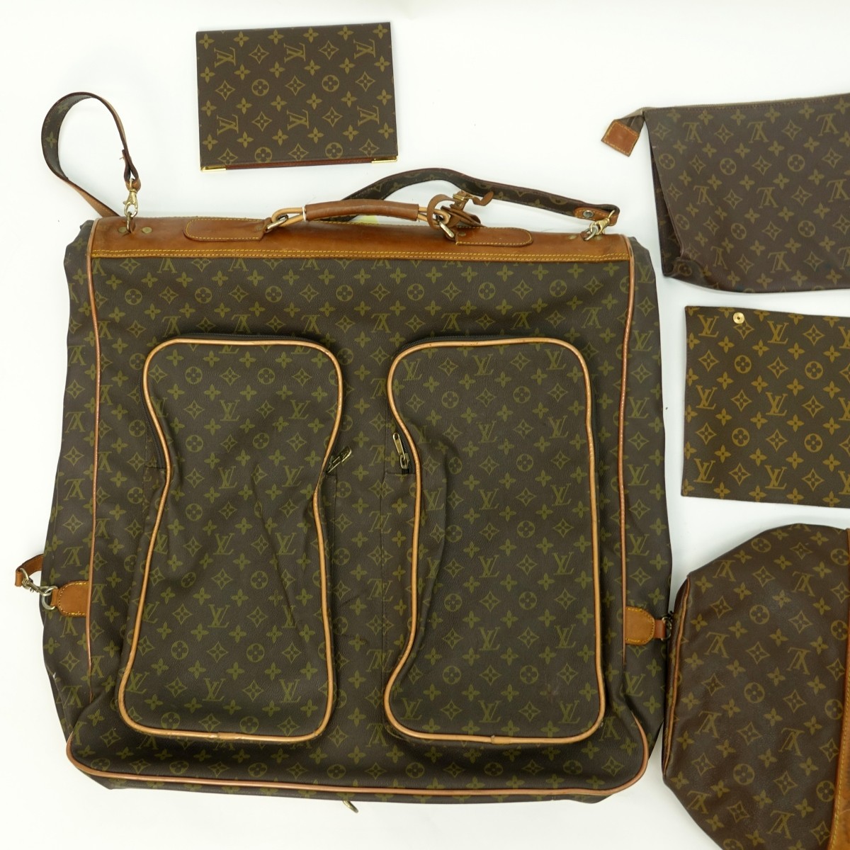 Louis Vuitton Lot