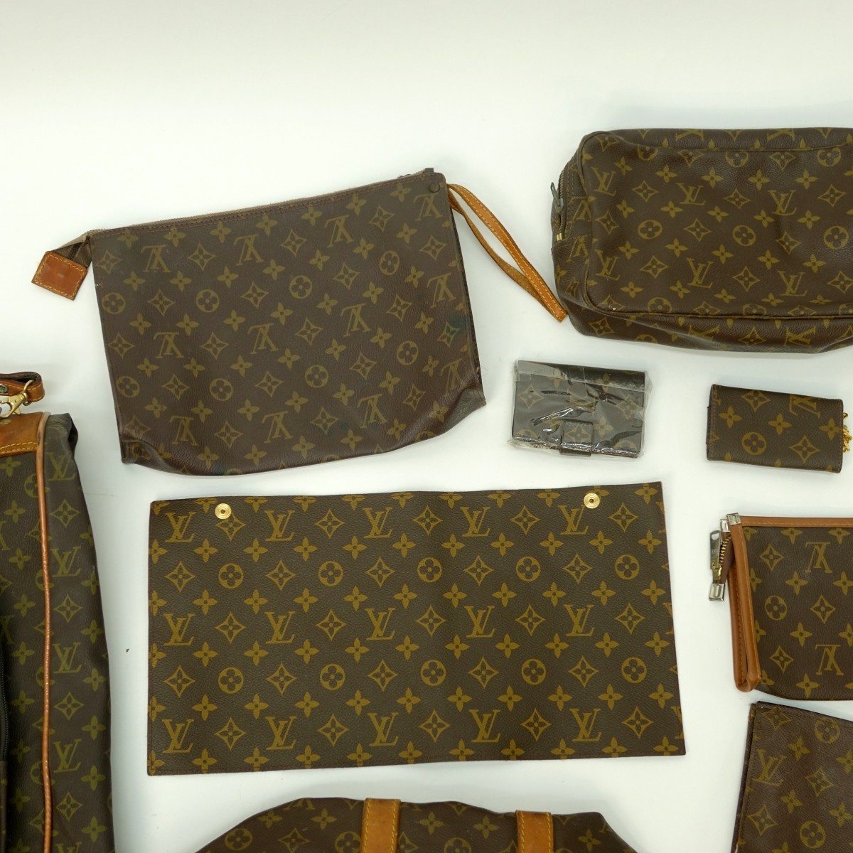 Louis Vuitton Lot