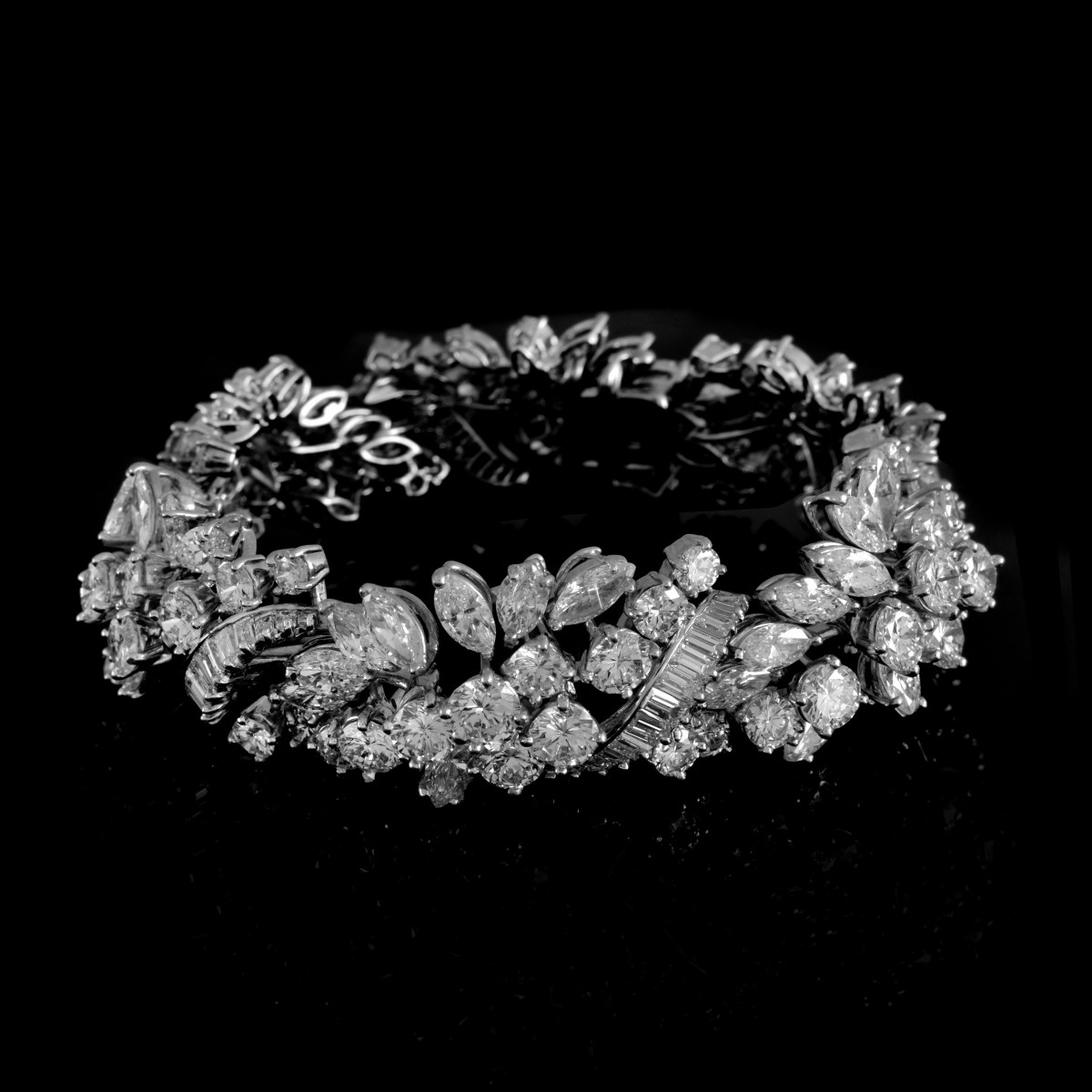 Vintage 39.70ct TW Diamond and Platinum Bracelet