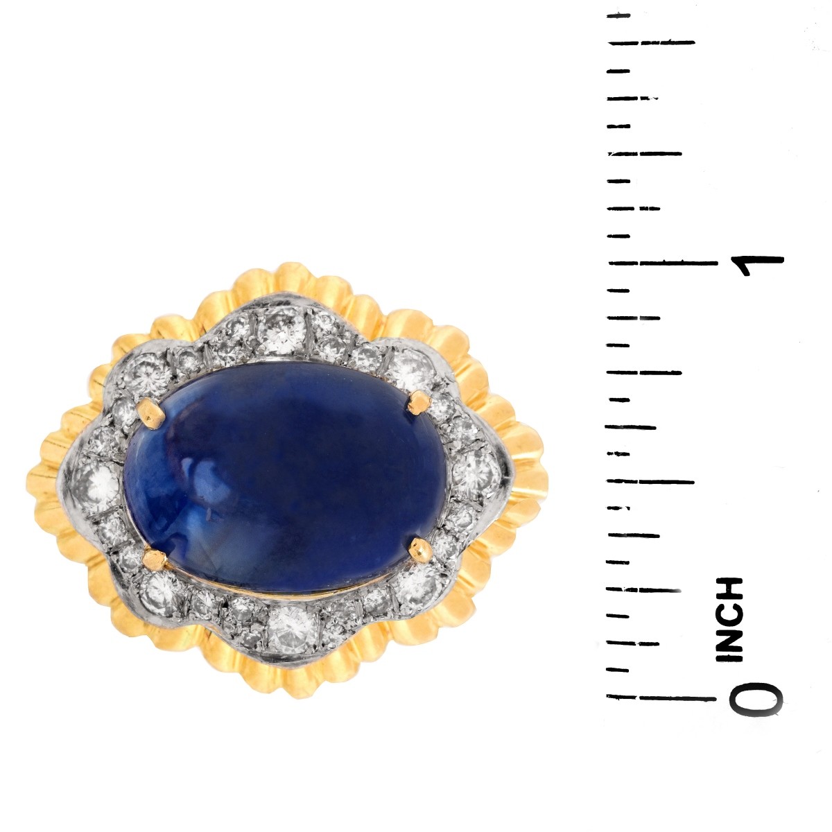 22.0ct Sapphire, Diamond and 18K Ring