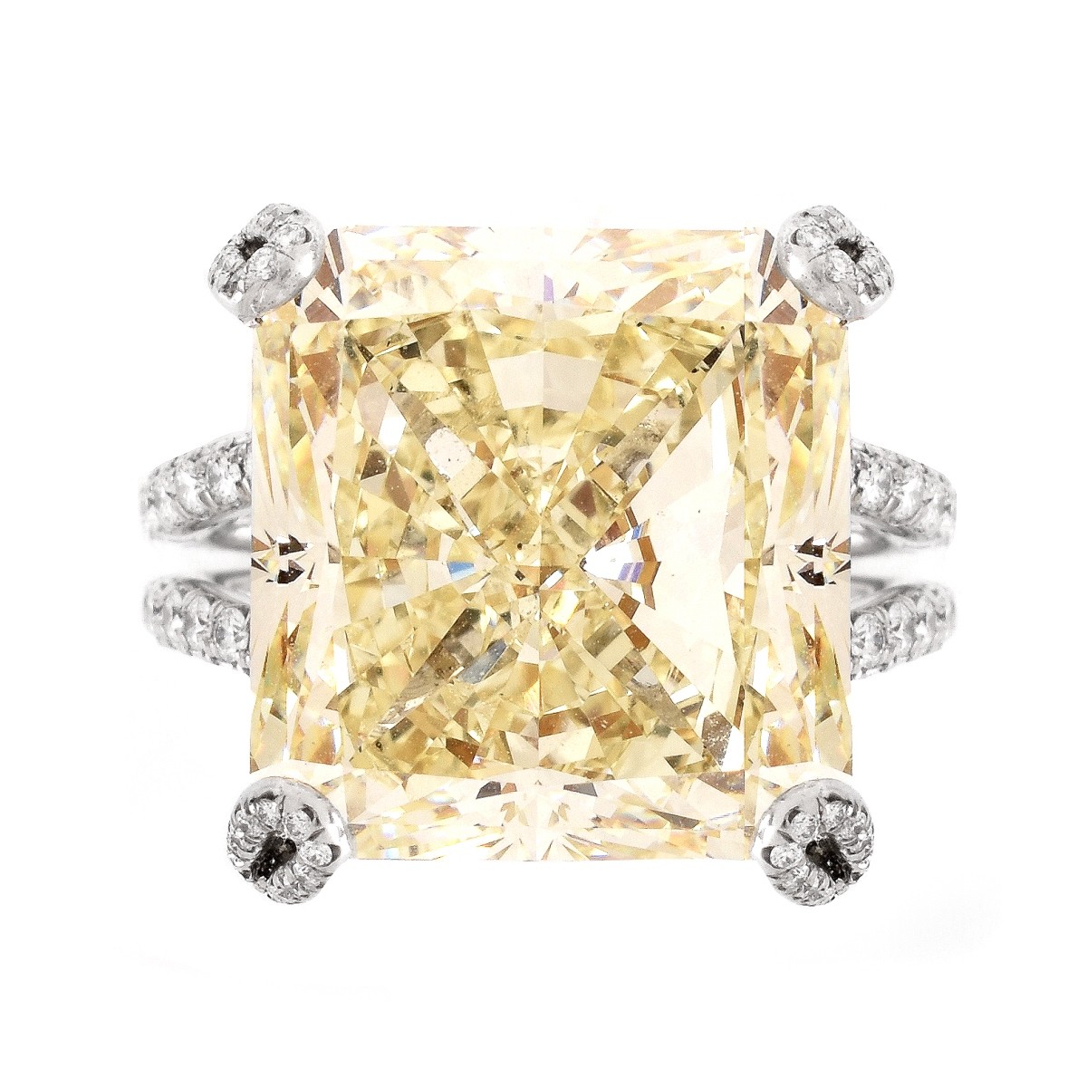 Important 17.54ct Diamond Engagement Ring