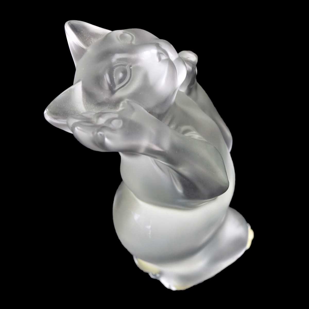 Lalique Laughing Cat Frosted Figurine