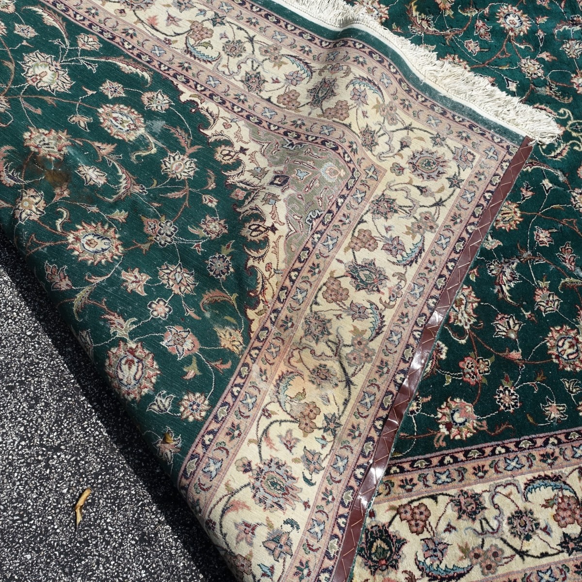 Oriental Rug Green with White Boarder