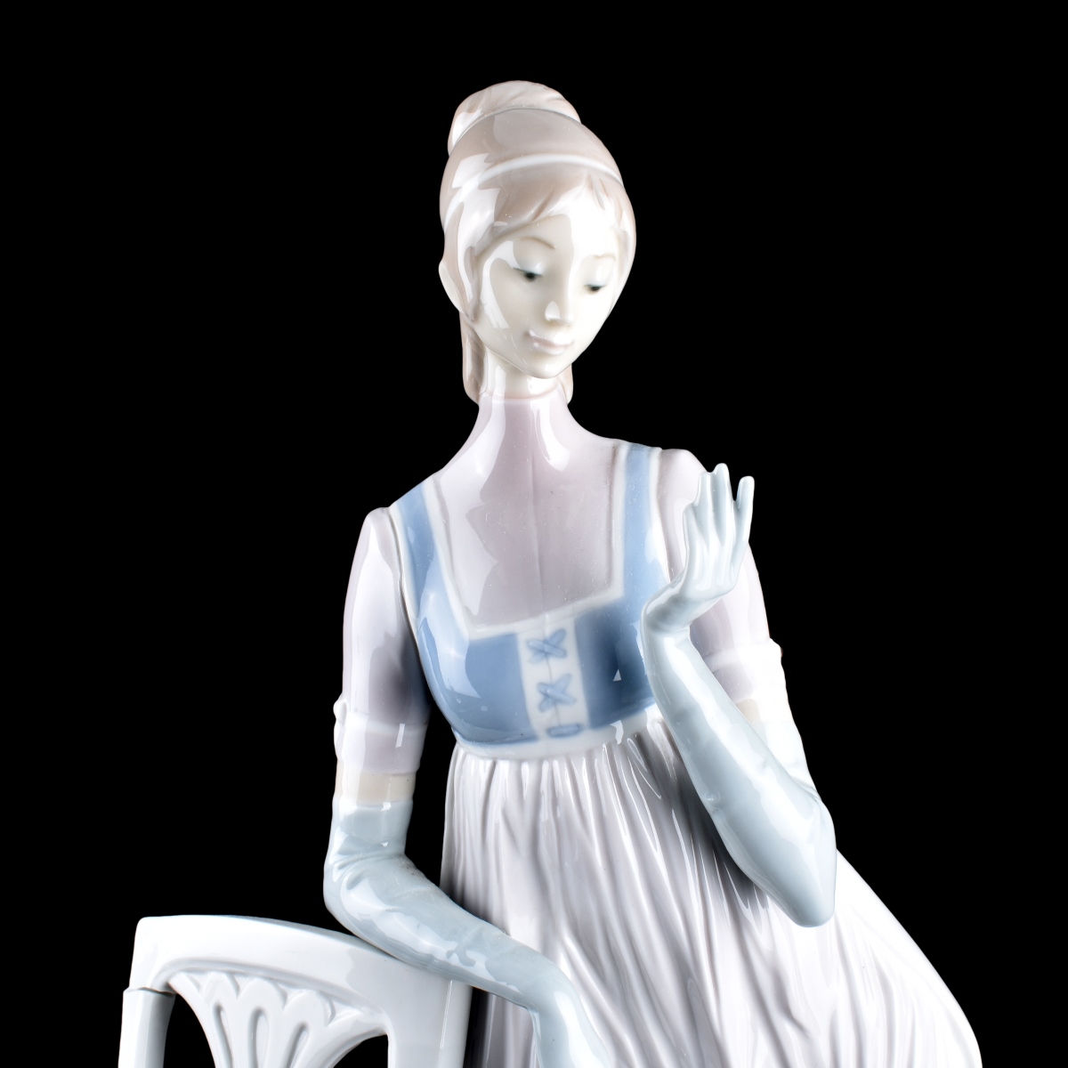 Large Lladro "Lady Empire" Porcelain Figurine