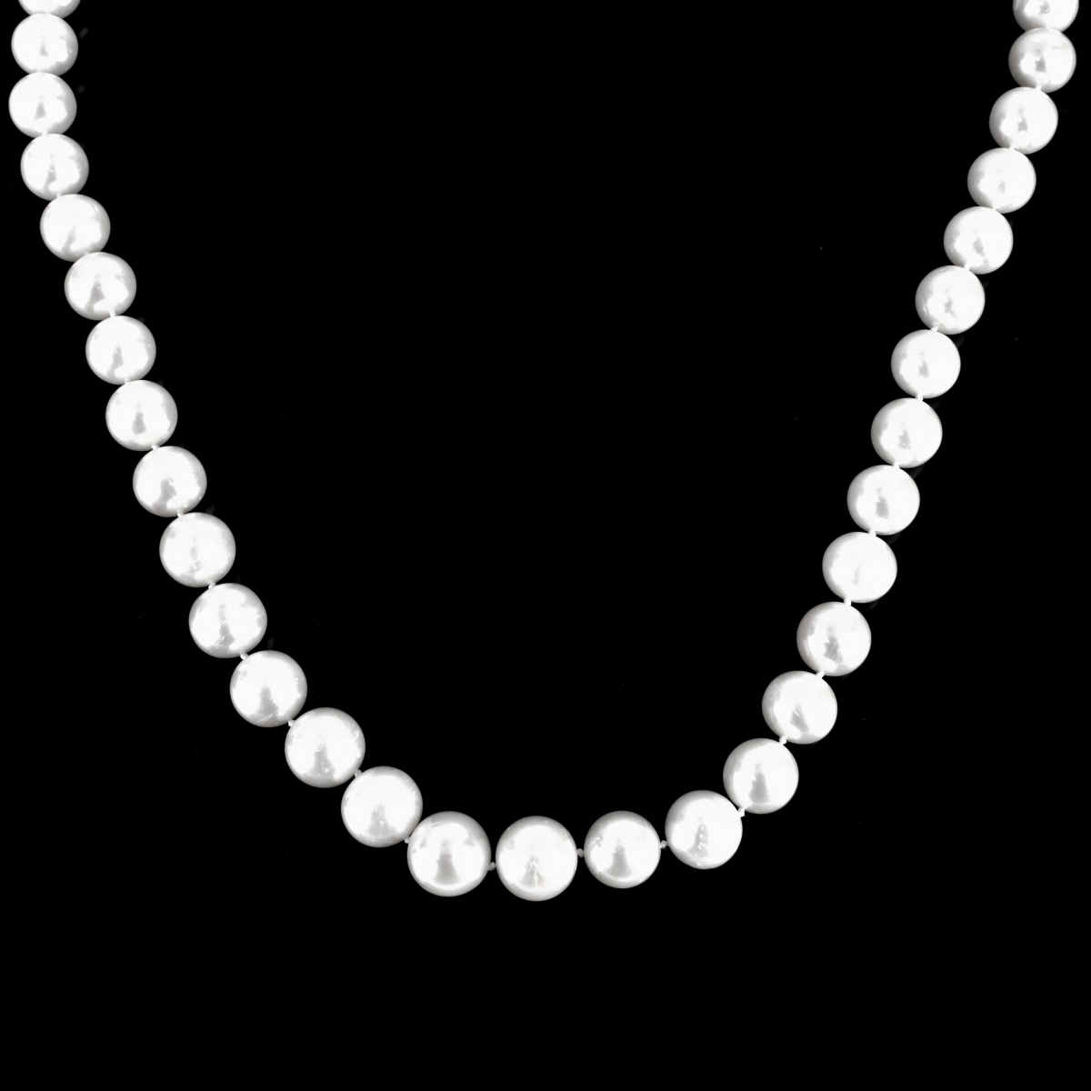 Single Strand Graduated South Sea Pearl and 14 Kt