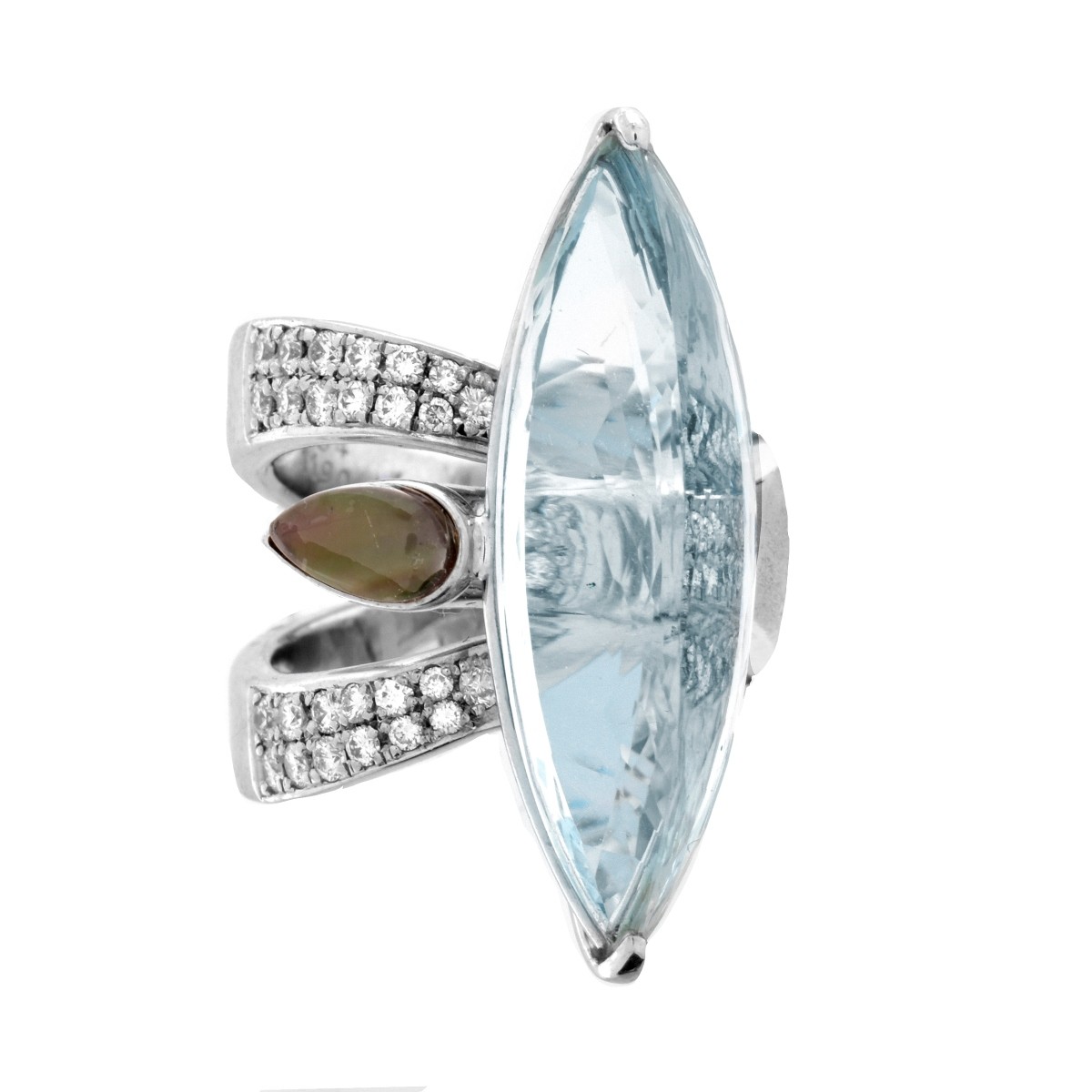 Aquamarine, Diamond and 18K Ring