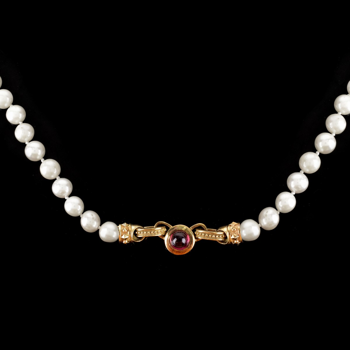 Vintage 7.0mm Pearl and 14K Necklace