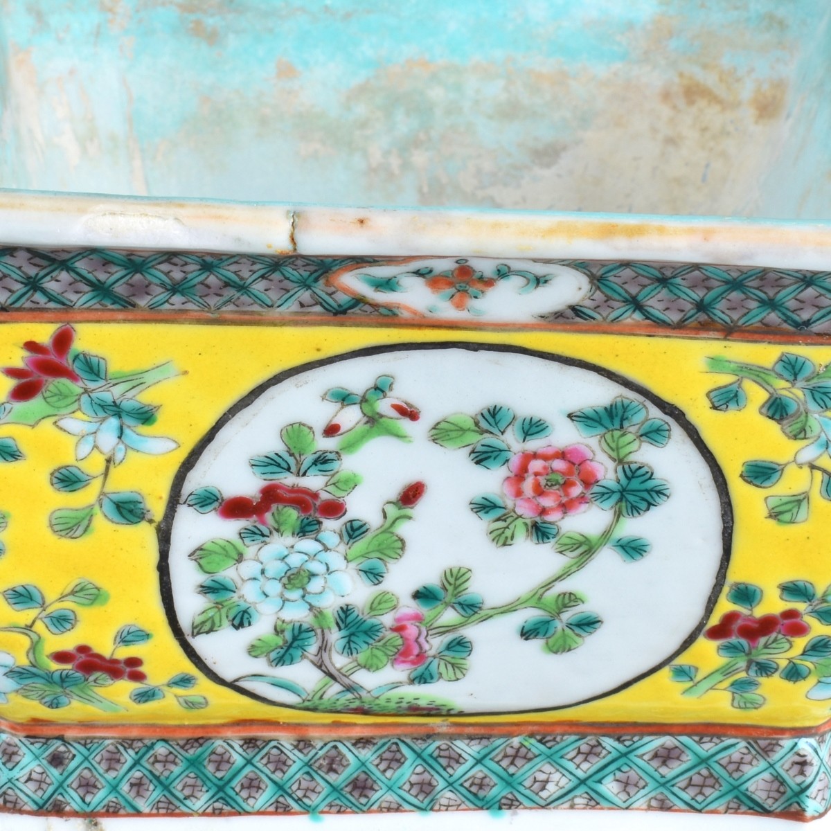 Chinese Famille Jaune Planter