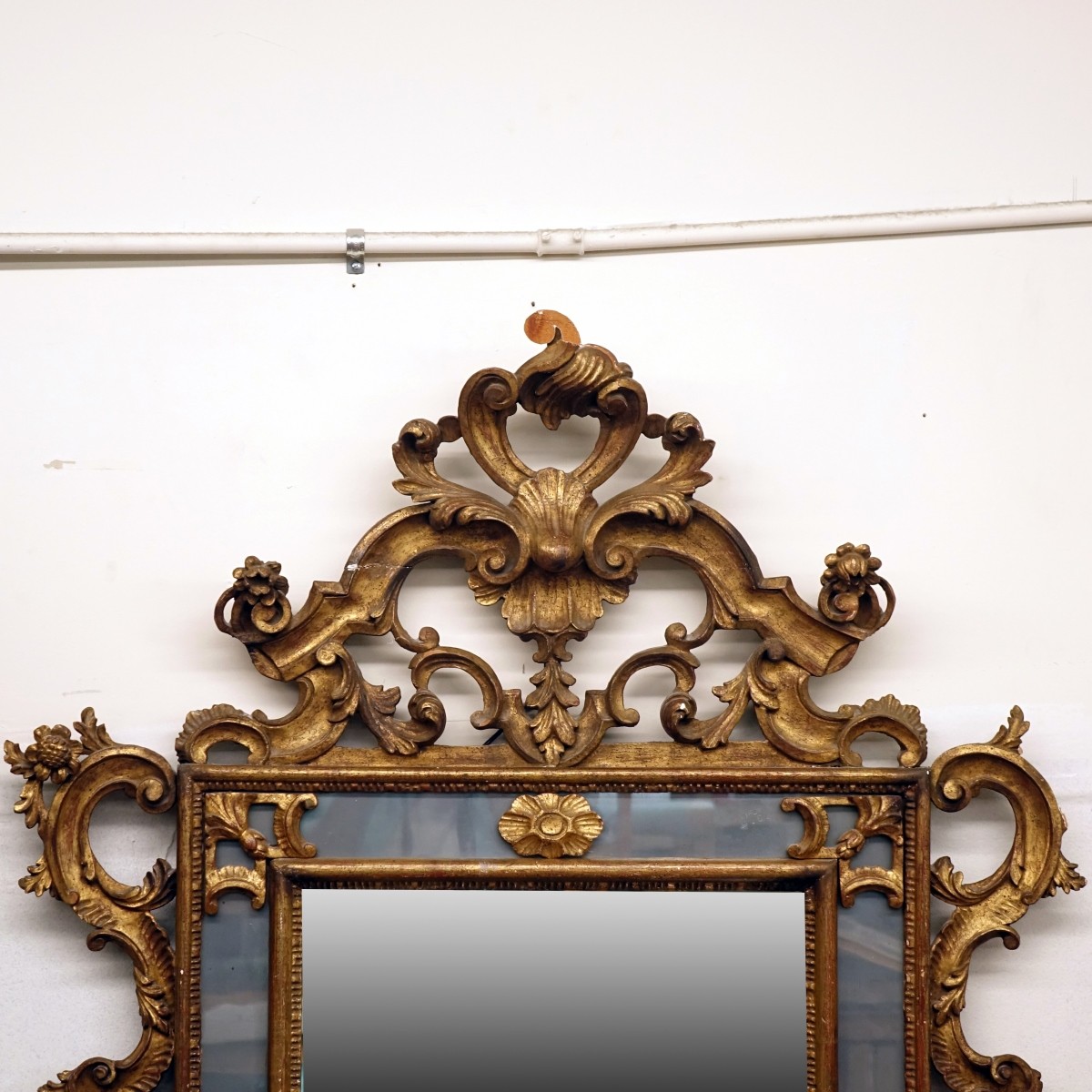 Neoclassical Mirror