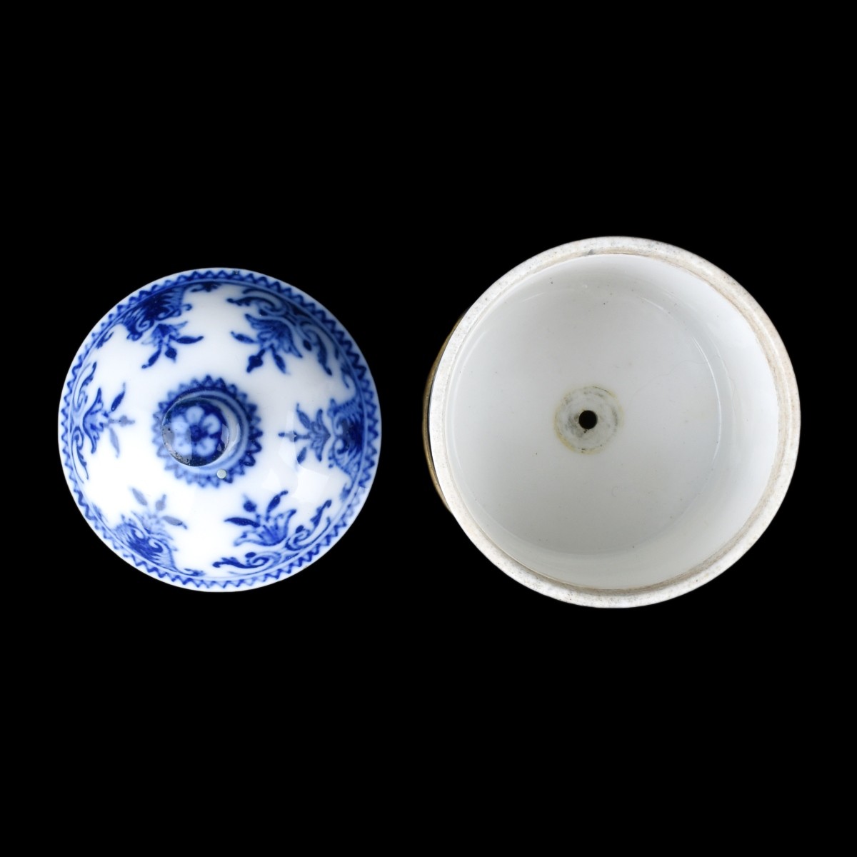 French Saint-Cloud Porcelain Pommade Pots
