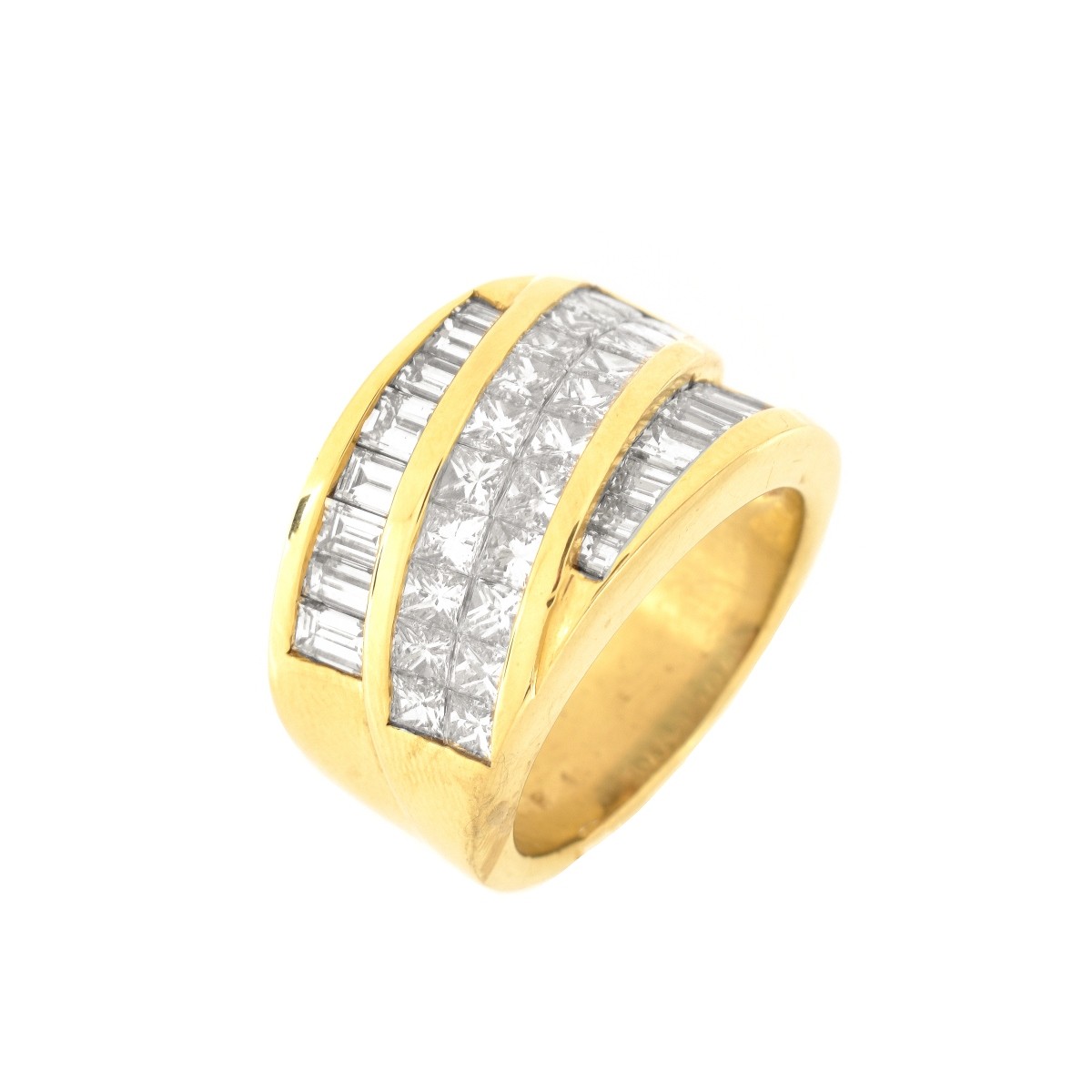 Diamond and 18K Ring