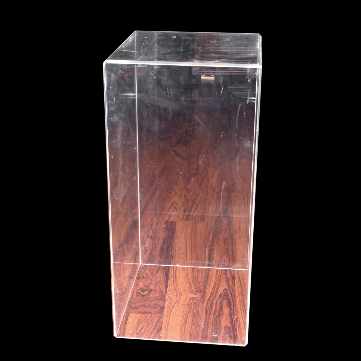 Clear Acrylic Pedestal