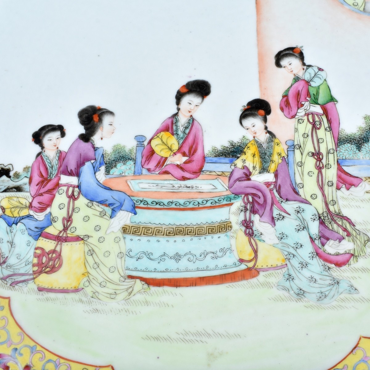 20C Famille Rose Chinese Charger