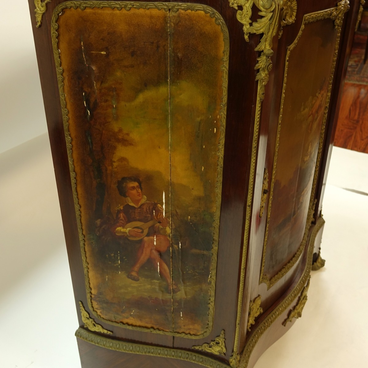 Napoleon III Bombe Cabinet