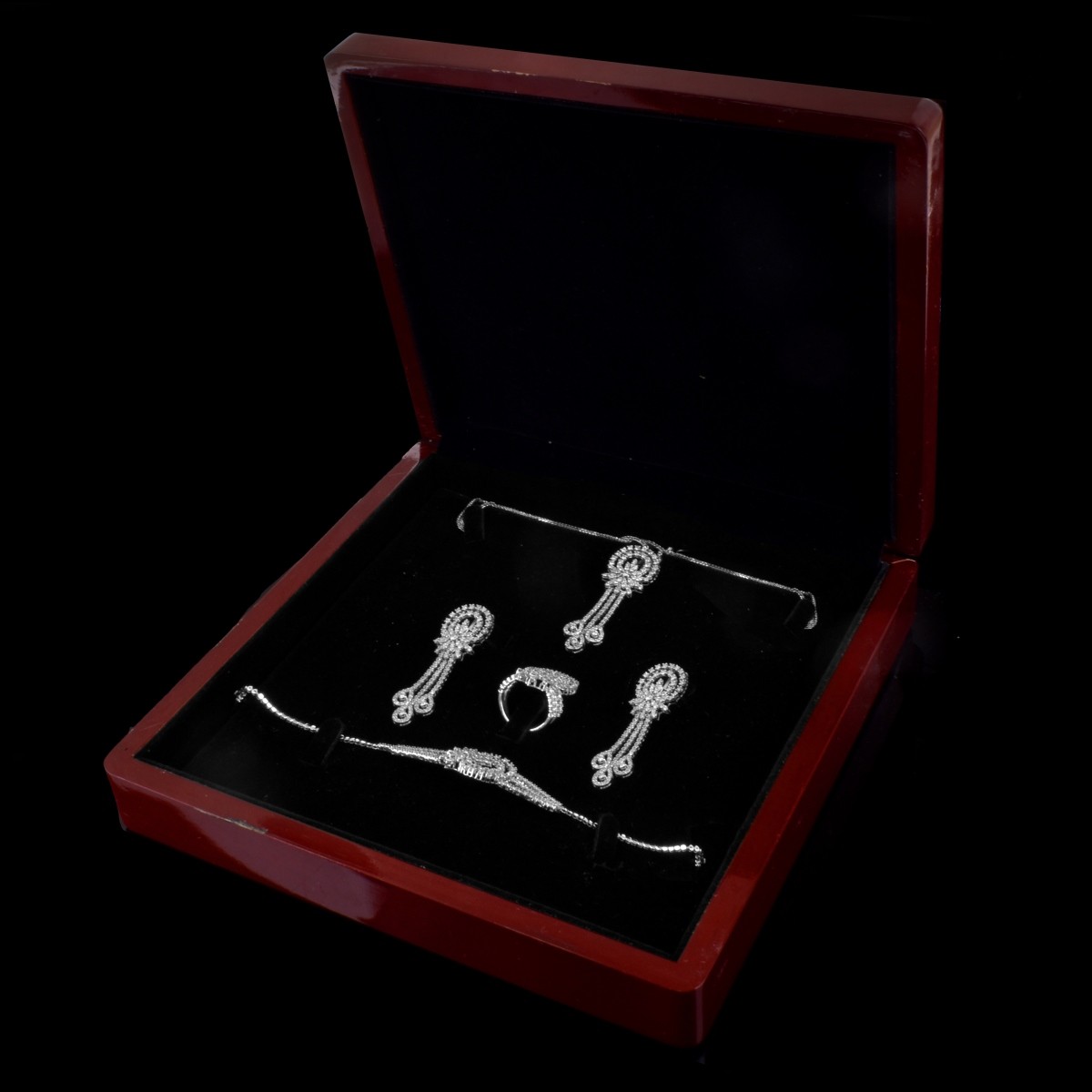 Diamond and 18K Suite