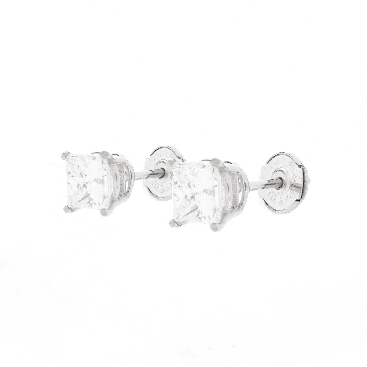 2.29ct TW Diamond Stud Earrings