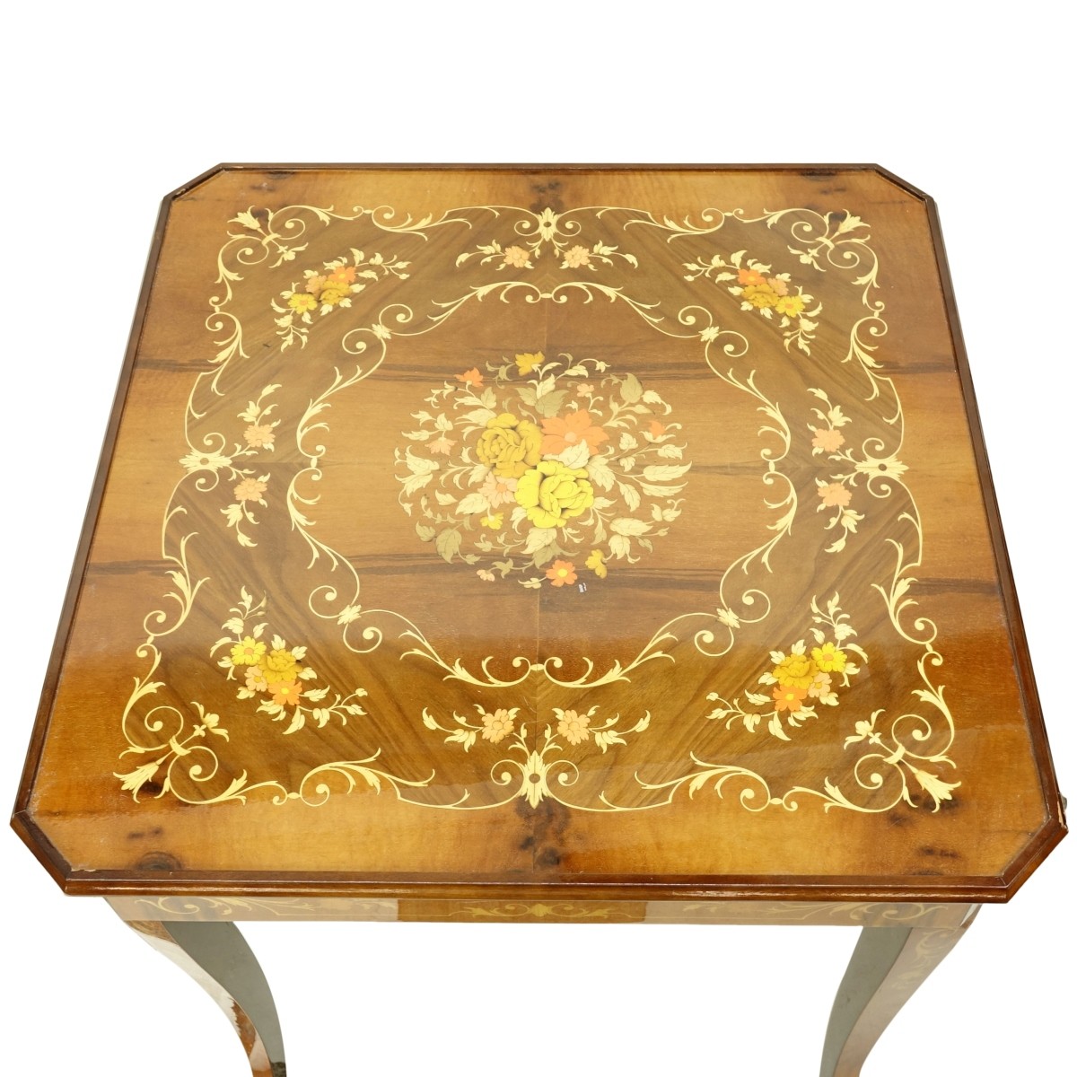 Italian Game Table