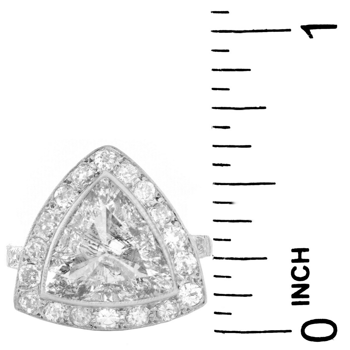 4.12ct TW Diamond and Platinum Riing