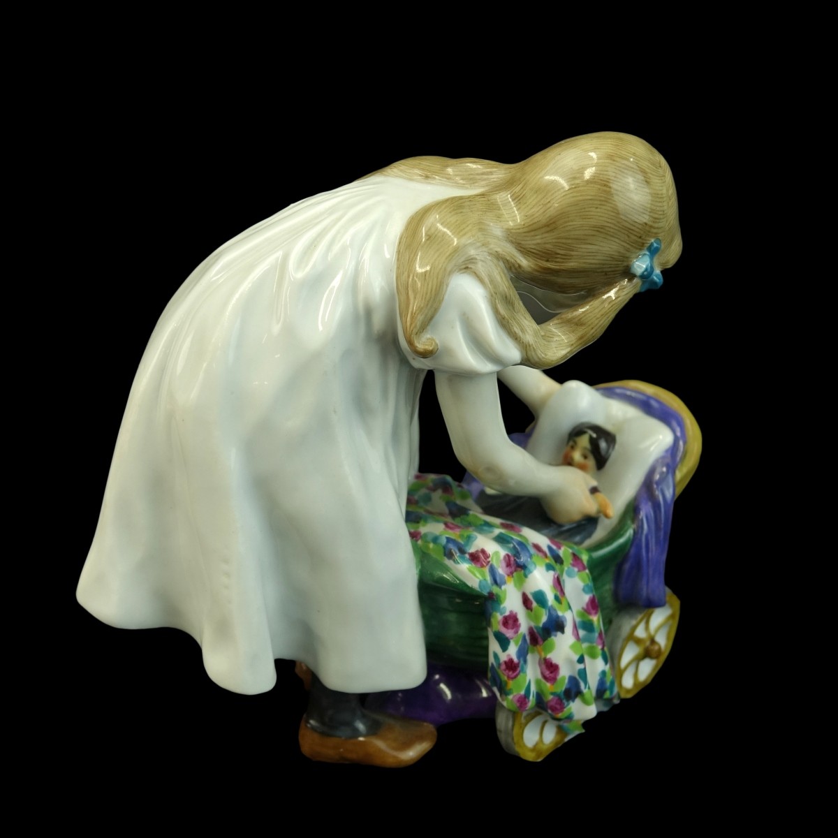 Konrad Hentschel for Meissen Figurine