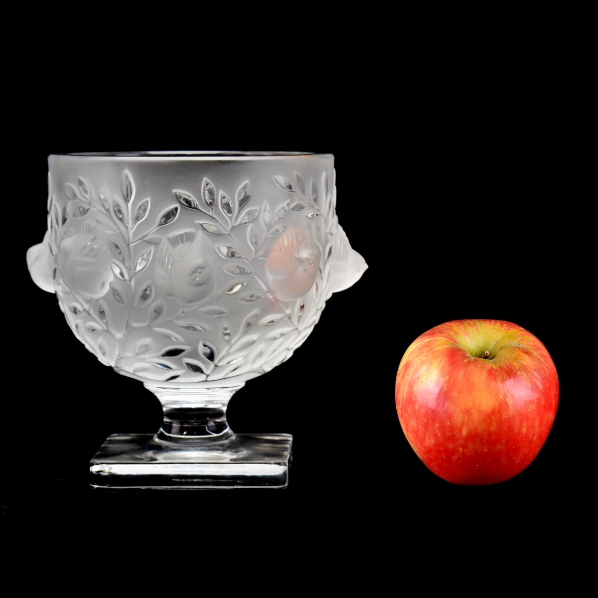 Lalique "Elizabeth" Compote