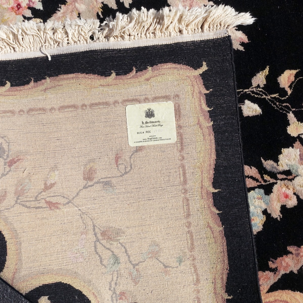 Modern Middle Eastern Style Rug | Kodner Auctions