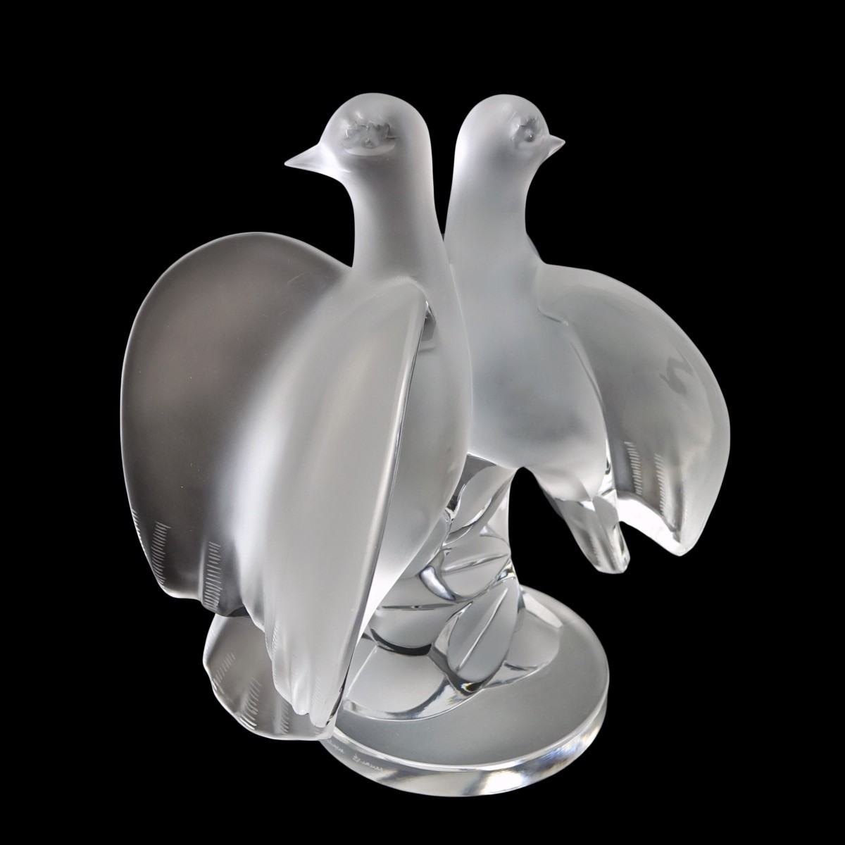 Lalique "Ariane Doves" Figurine