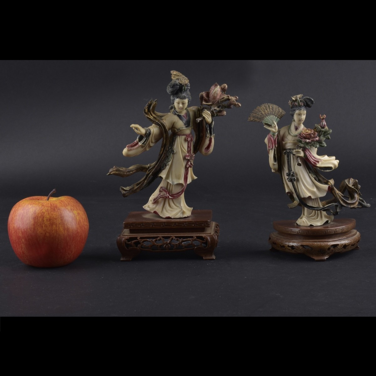 Two Chinese Ivory Figurines