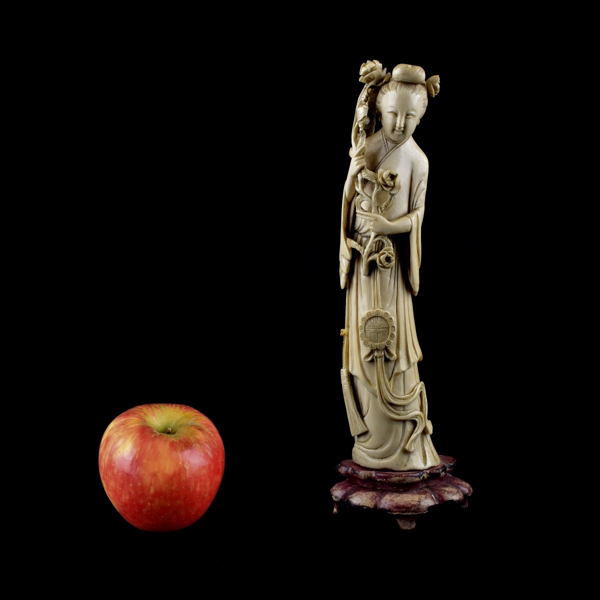 Chinese Ivory Figurine