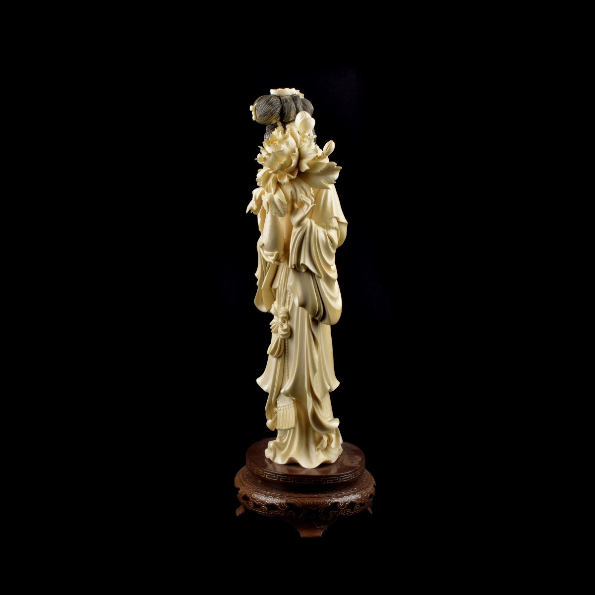 Chinese Ivory Figurine