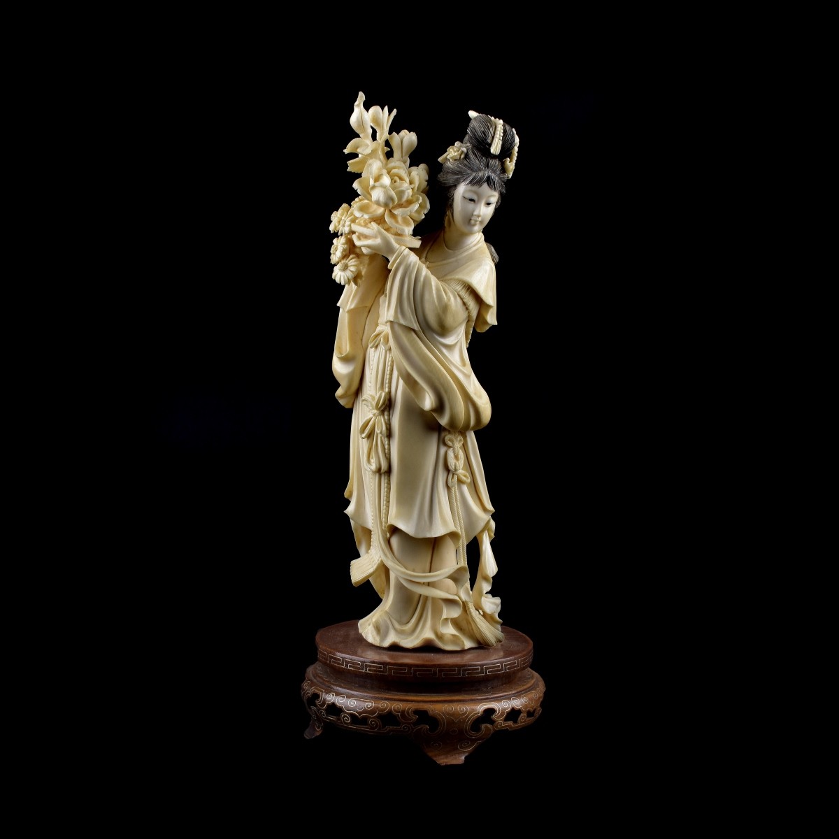 Chinese Ivory Figurine