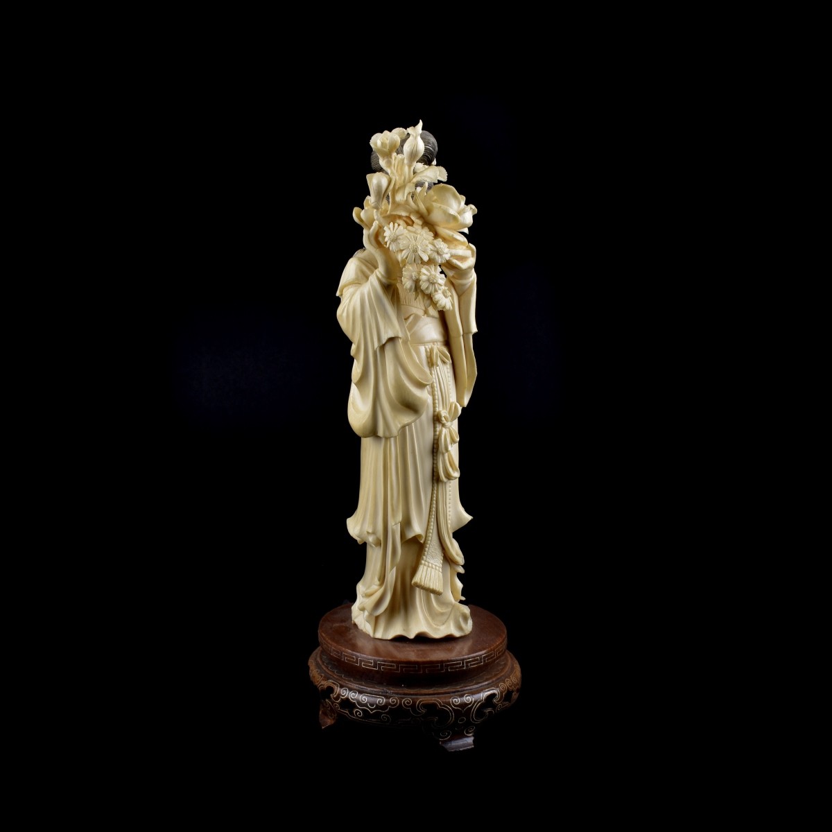 Chinese Ivory Figurine