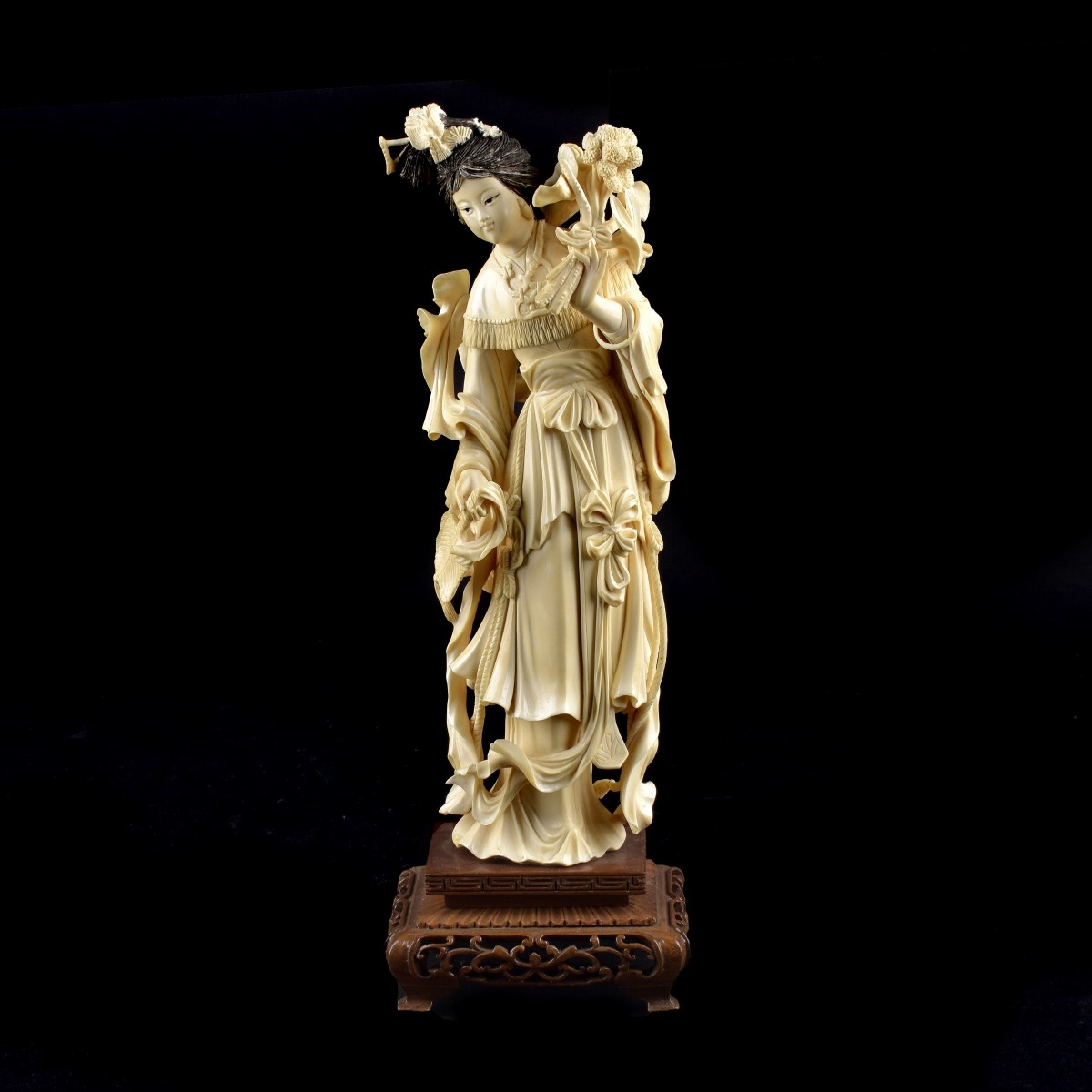 Chinese Ivory Figurine