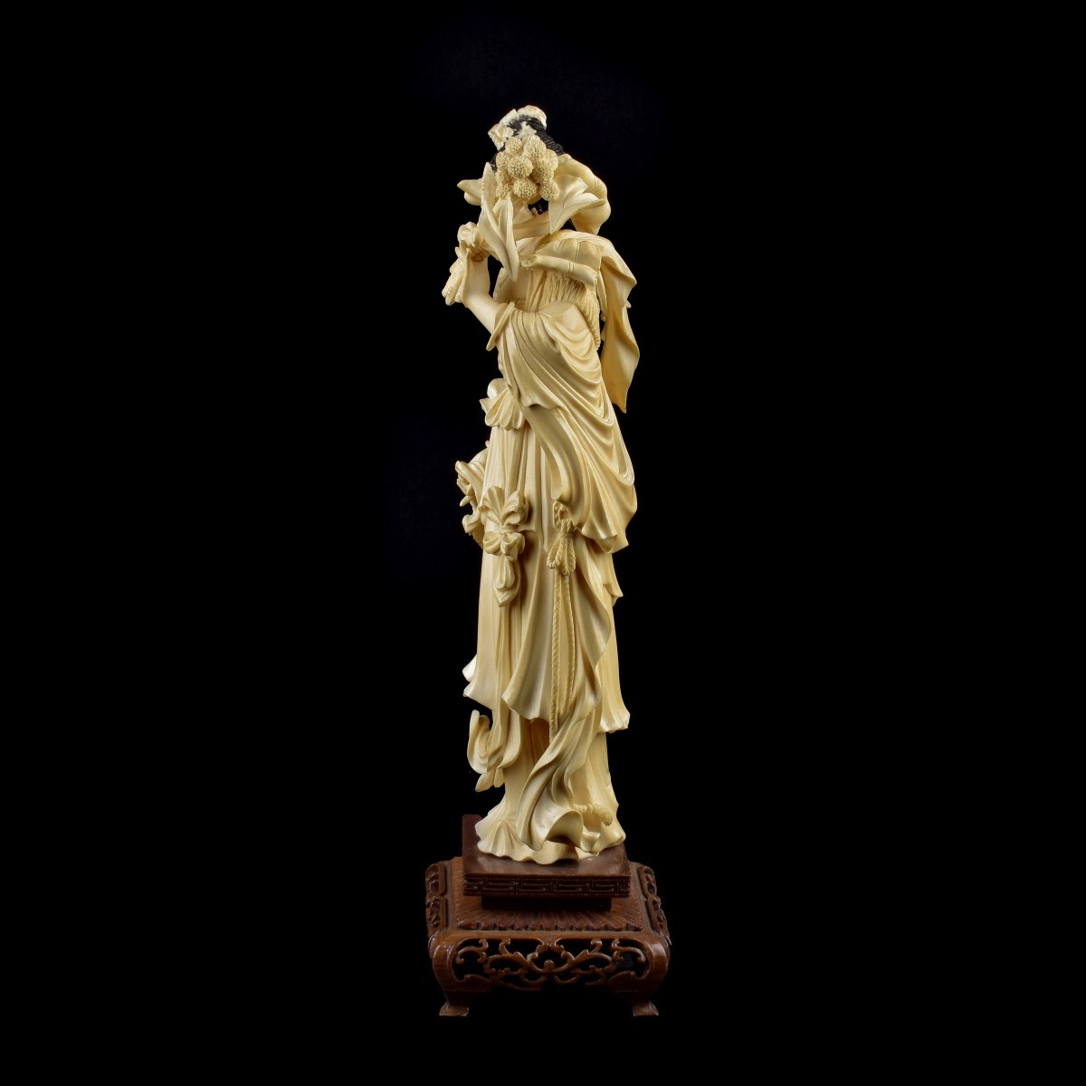 Chinese Ivory Figurine