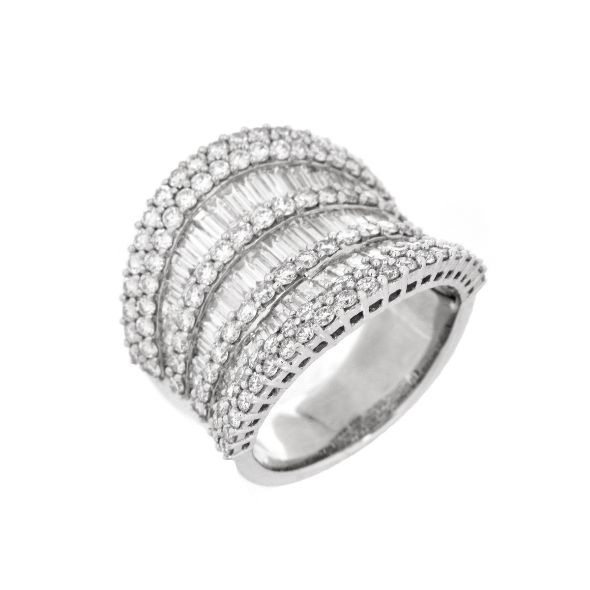 Diamond and 18K Ring