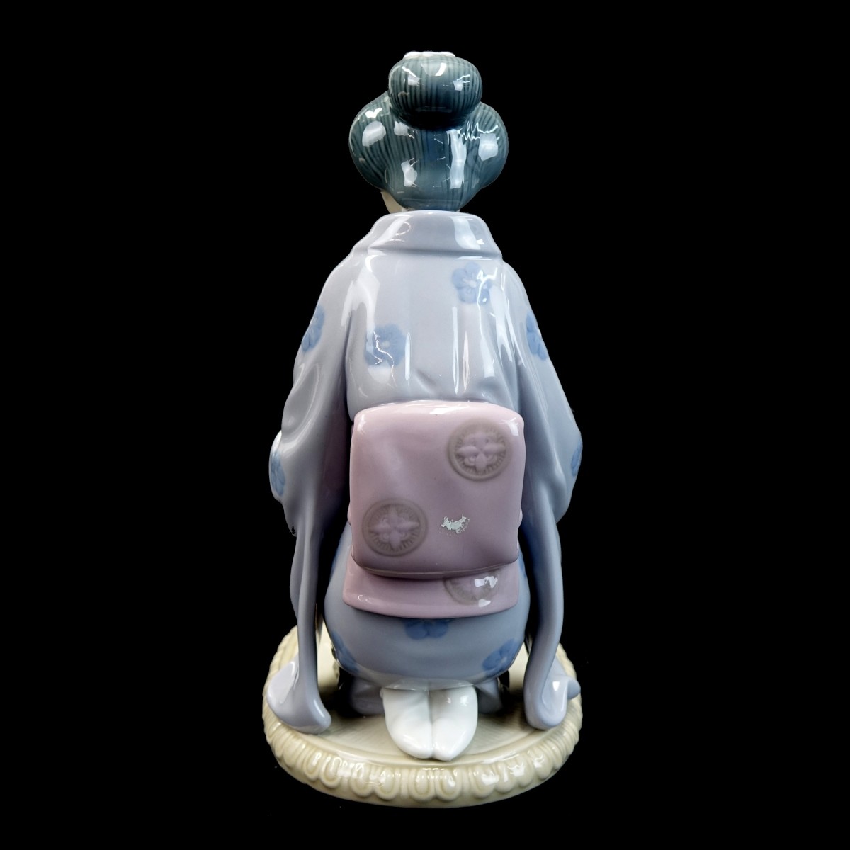 Lladro Porcelain Tea Ceremony Figurine