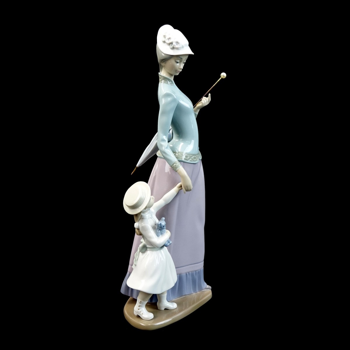 Lladro Porcelain Figurine "Mother & Daughter"