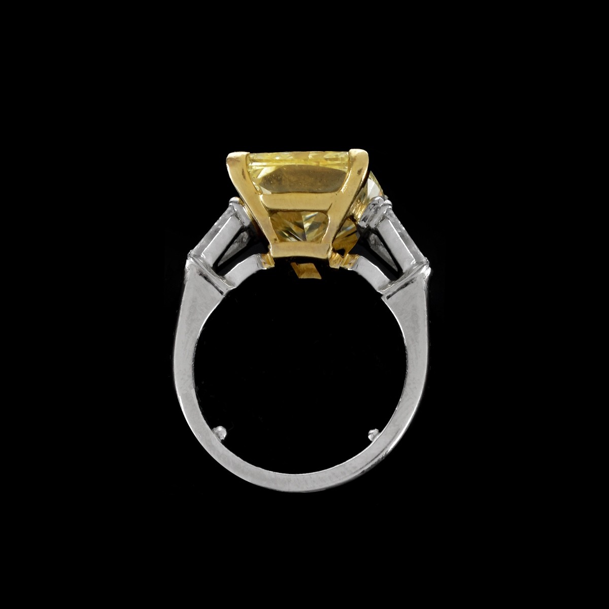 Graff 8.56ct Fancy Yellow Diamond Ring